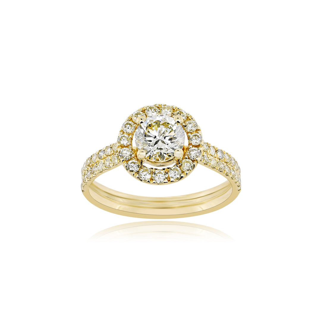 Sparkling 14K Gold Engagement Ring with Center Stone