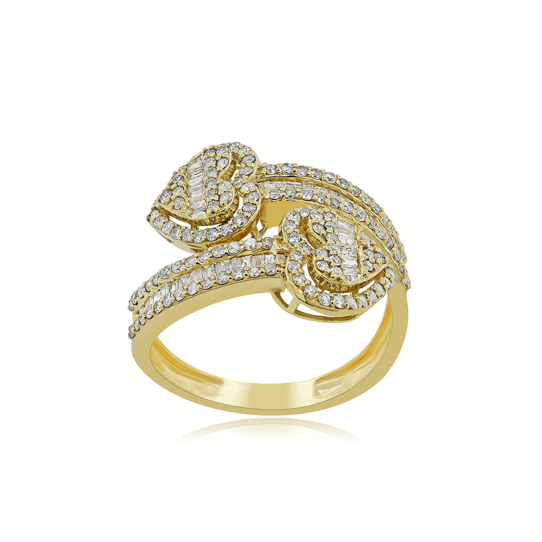 Heartfelt Glamour: 14K Gold Heart-Shaped Fashion Ring